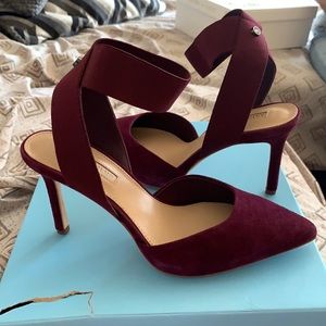 Burgundy Antonio Milani heels